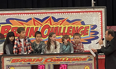  students playing trivia game